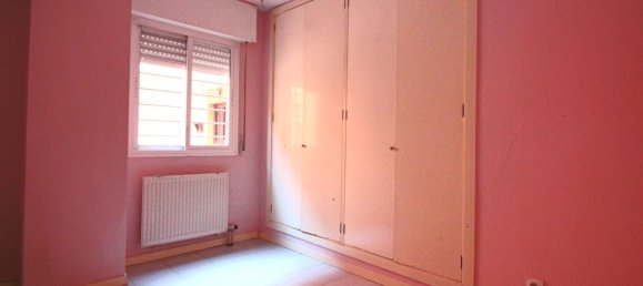 Apartamento de 3 dormitorios en Madrid, Spain No. 153695 12