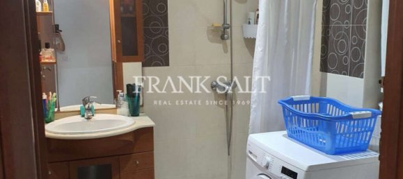 3 bedrooms Apartment in Paola, Malta No. 7398 15