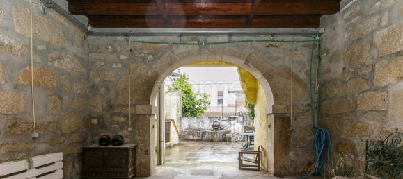 3 Schlafzimmer Haus in Rio Tinto, Portugal, Nr. 39025 26