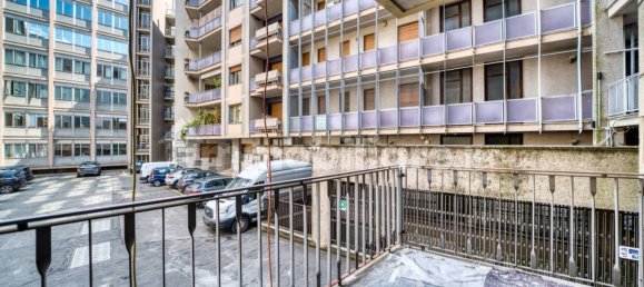 4 bedrooms Apartment in Turin, Italy No. 320129 24