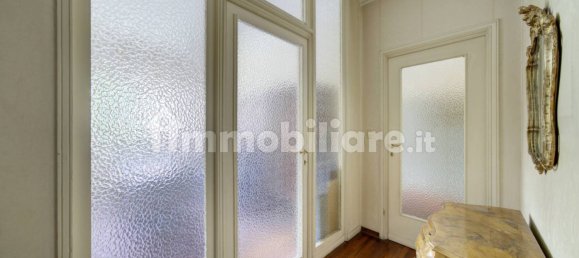 4 bedrooms Apartment in Turin, Italy No. 320129 17