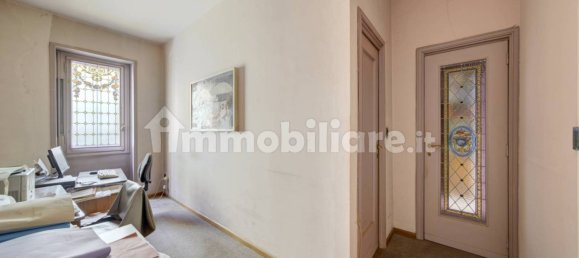 4 bedrooms Apartment in Turin, Italy No. 320129 13