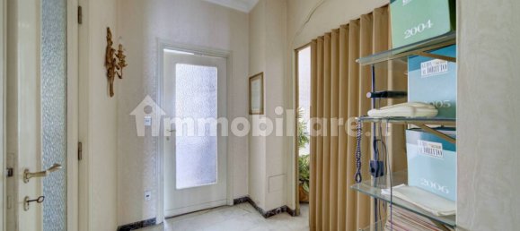 4 bedrooms Apartment in Turin, Italy No. 320129 5