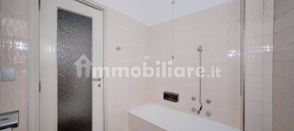 4 bedrooms Apartment in Turin, Italy No. 320129 23