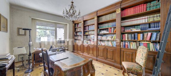 4 bedrooms Apartment in Turin, Italy No. 320129 10