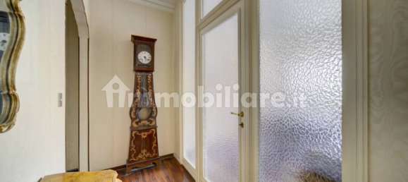 4 bedrooms Apartment in Turin, Italy No. 320129 7