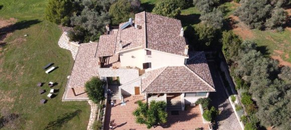 6 bedrooms Villa in Capalbio, Italy No. 197332 10