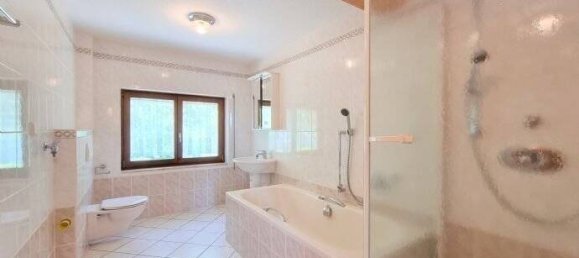 9-salle Maison de ville à Waldshut, Germany No. 70650 4