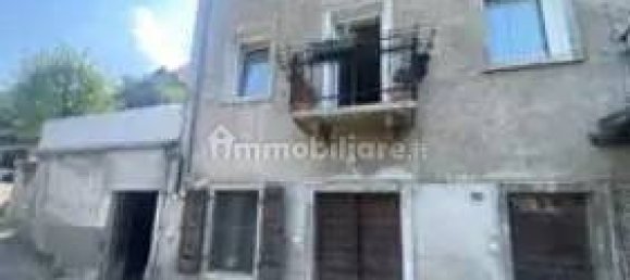 5 bedrooms Apartment in Trento, Italy No. 287450 2