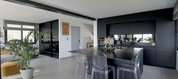 Дом с 3 спальнями в Нерон, Франция № 337899 6