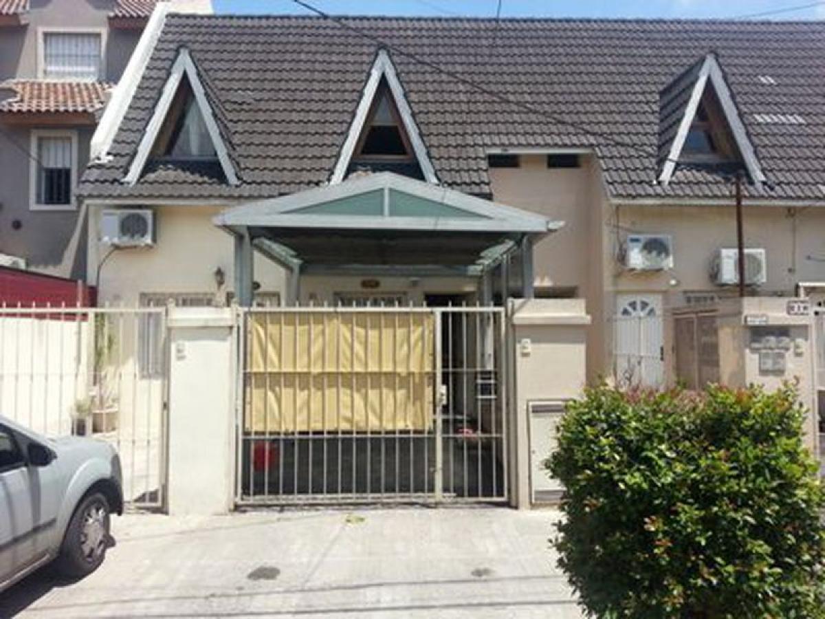 Дом с 3 спальнями в Bermudez, Аргентина № 2339