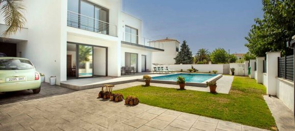 5 bedrooms House in Empuriabrava, Spain No. 84536 4