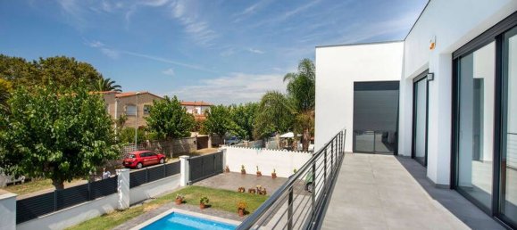 5 bedrooms House in Empuriabrava, Spain No. 84536 47