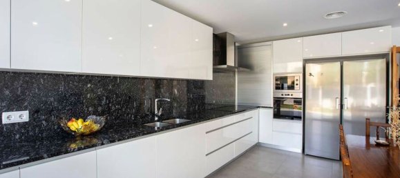 5 bedrooms House in Empuriabrava, Spain No. 84536 12