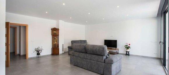 5 bedrooms House in Empuriabrava, Spain No. 84536 16