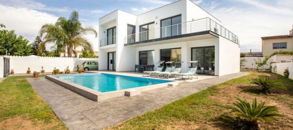 5 bedrooms House in Empuriabrava, Spain No. 84536 3