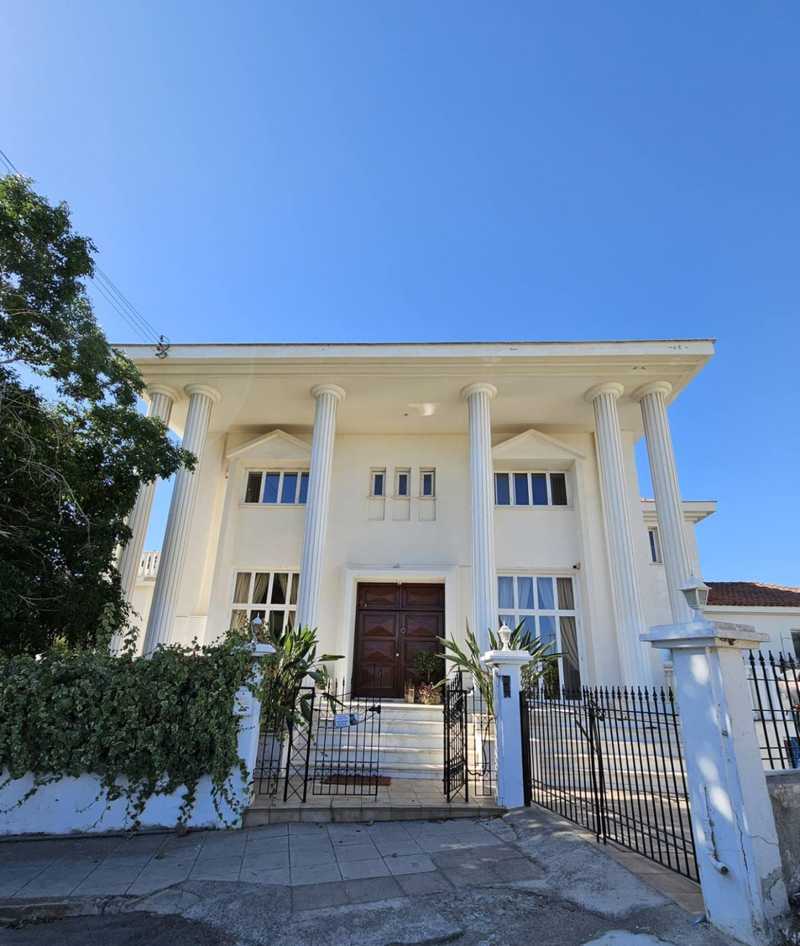 Imóvel comercial T6 em Larnaca, Cyprus N.º 19918