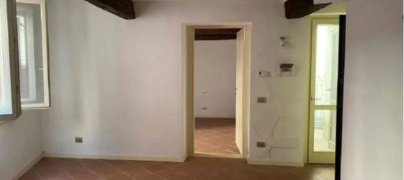 3 rooms Apartment in Ferrara, Italy No. 25116 7