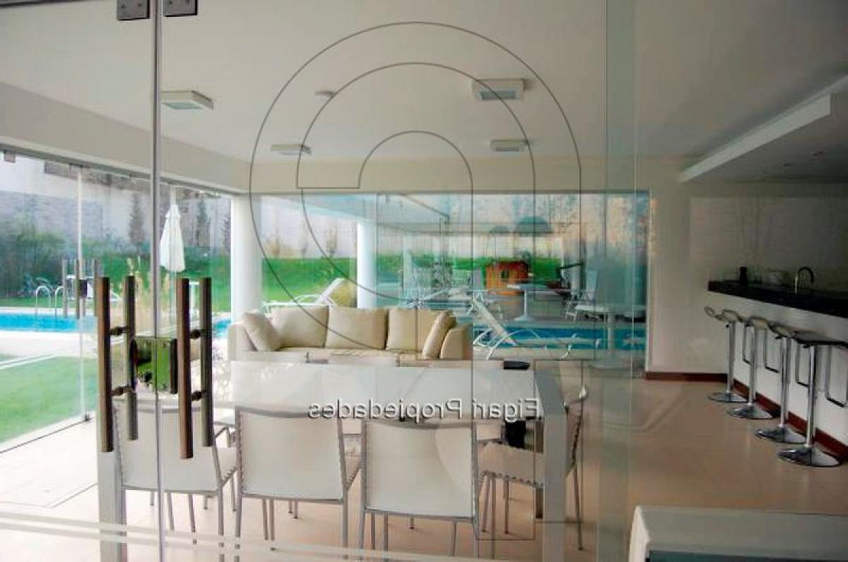 Квартира с 2 спальнями в Монтевидео, Уругвай № 11685