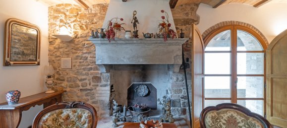 8 bedrooms House in Montone, Italy No. 105851 18