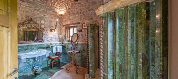 8 bedrooms House in Montone, Italy No. 105851 34