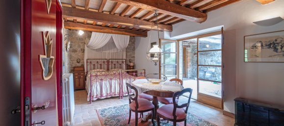 8 bedrooms House in Montone, Italy No. 105851 8