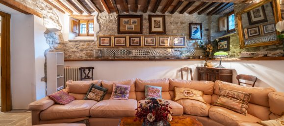 8 bedrooms House in Montone, Italy No. 105851 28