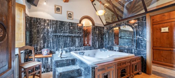 8 bedrooms House in Montone, Italy No. 105851 47