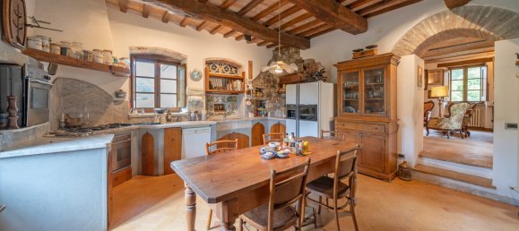 8 bedrooms House in Montone, Italy No. 105851 36