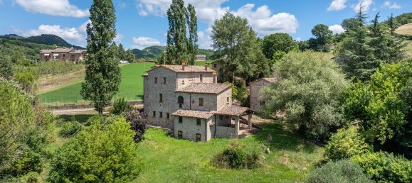 8 bedrooms House in Montone, Italy No. 105851 12