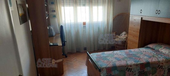 7 rooms Apartment in Cecina, Italy No. 41710 15