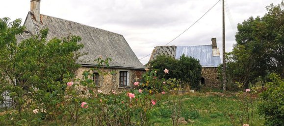 2 bedrooms House in Mayenne, France No. 357897 3