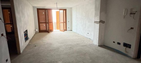 Дом с 2 спальнями в Сормано, Италия № 171670 12