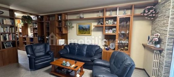 3 Schlafzimmer Haus in San Martino Siccomario, Italy, Nr. 355772 4