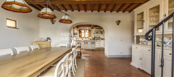 7 bedrooms House in Pisa, Italy No. 53716 21