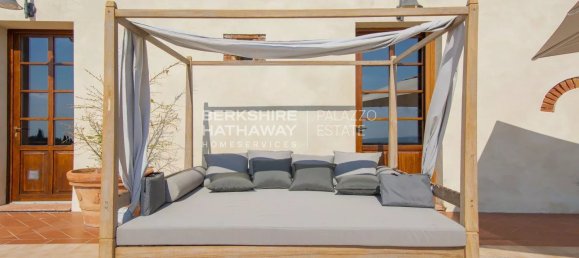 7 bedrooms House in Pisa, Italy No. 53716 5