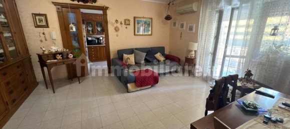 Apartamento T2 em Guidonia Montecelio, Italy N.º 275667 3