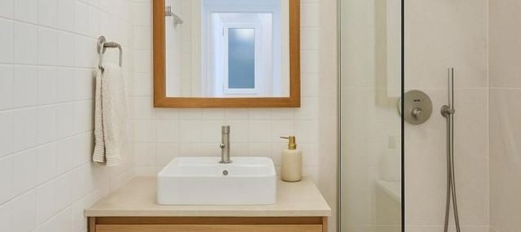 1 bedroom Apartment in Ciutat Vella, Spain No. 134772 6