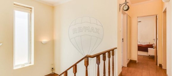 6 bedrooms Villa in Cascais, Portugal No. 53981 27