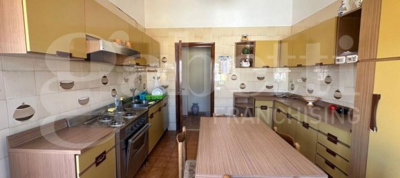 5-salle Appartement à Avola, Italy No. 4677 26