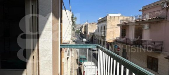 5-salle Appartement à Avola, Italy No. 4677 12