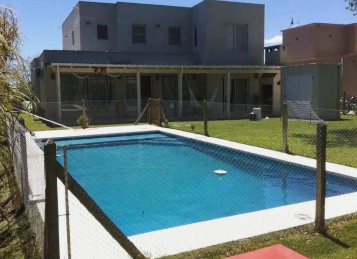 5 bedrooms House in Tigre, Argentina No. 77462