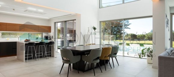 Casa de 5 dormitorios en Quarteira, Portugal No. 112288 4