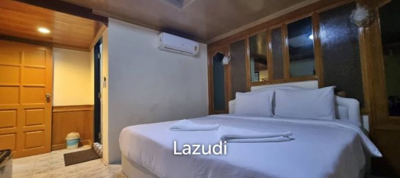 15 bedrooms Hotel in Bang Lamung, Thailand No. 24097 9
