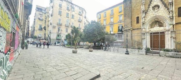 Studio in Naples, Italy No. 23247 9