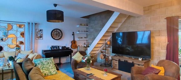 3 bedrooms Townhouse in Pugnac, France No. 95837 2