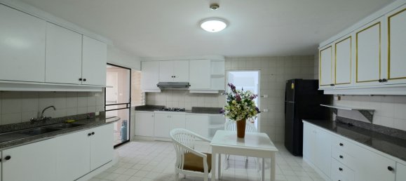 3 bedrooms Condo in Bangkok, Thailand No. 7467 10