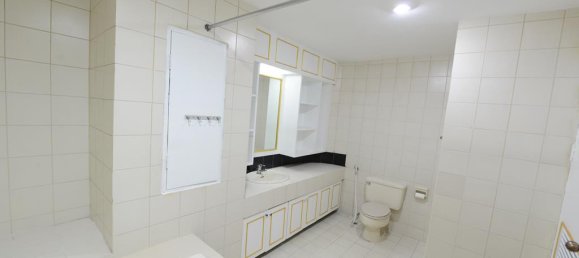 3 bedrooms Condo in Bangkok, Thailand No. 7467 18