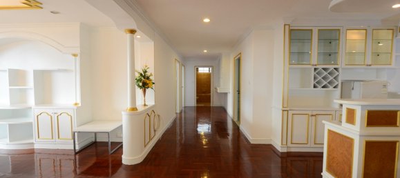 3 bedrooms Condo in Bangkok, Thailand No. 7467 4