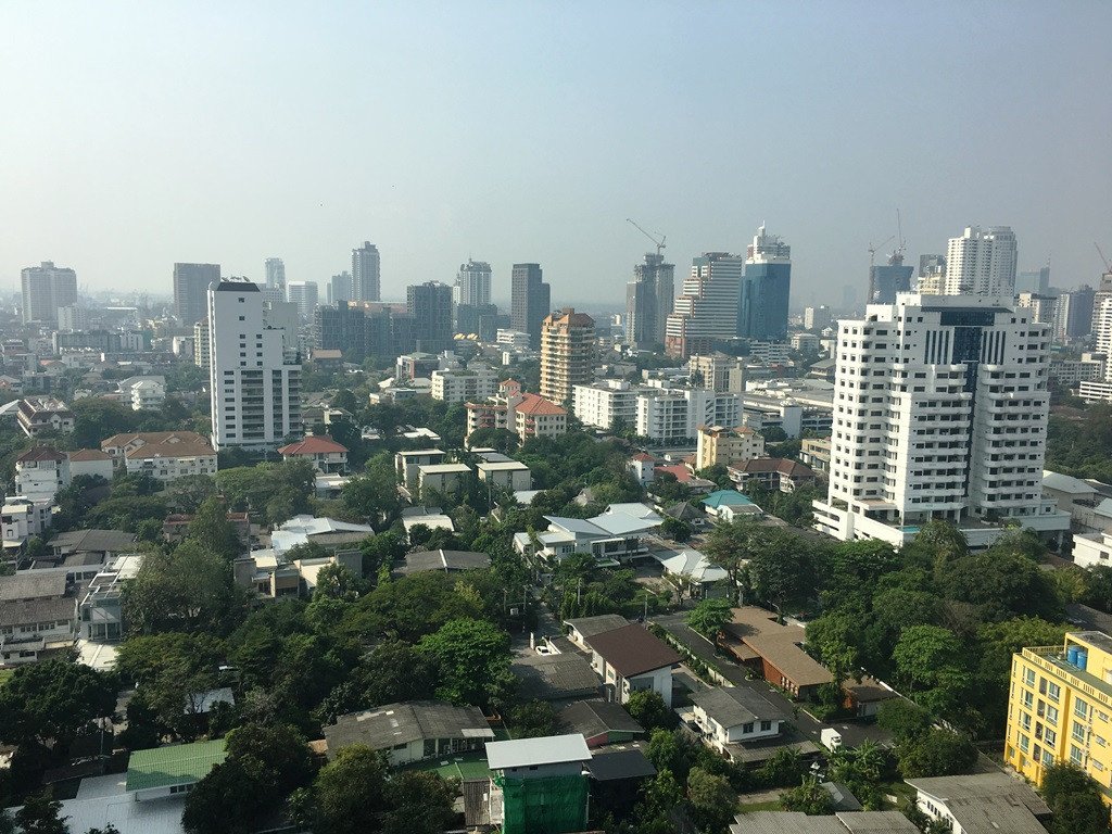 3 bedrooms Condo in Bangkok, Thailand No. 7467